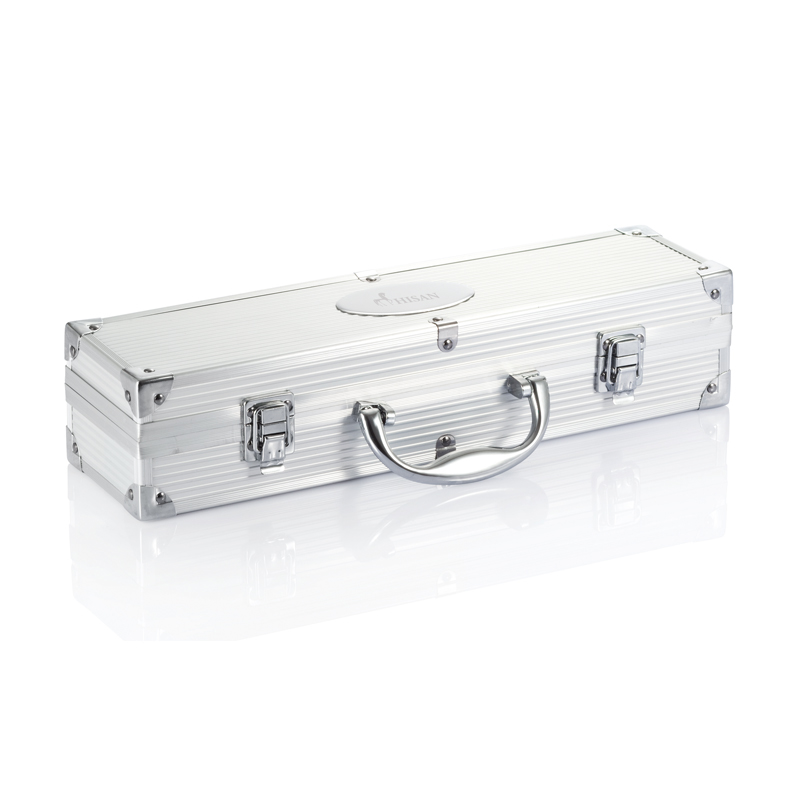 Barbeque set in Aluminium case with engraved logo