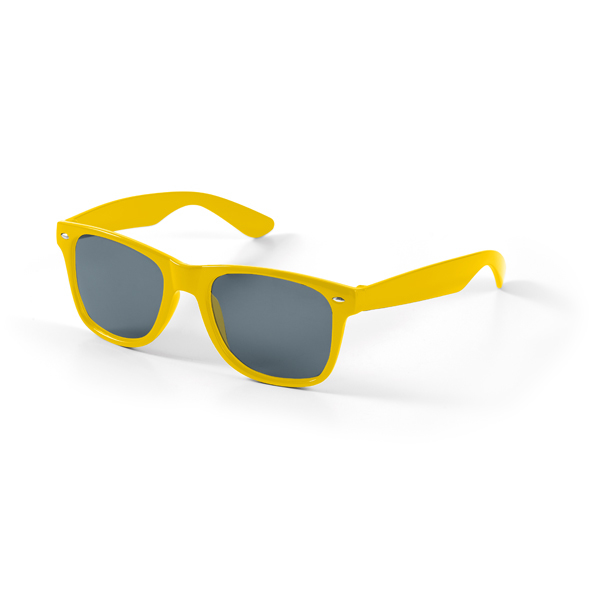 Classic sunglasses in yellow