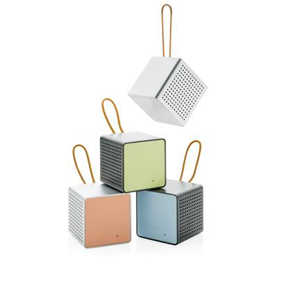 group shot of the vibe wireless speaker in different colours