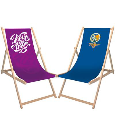 Traditional Deckchair in purple and blue