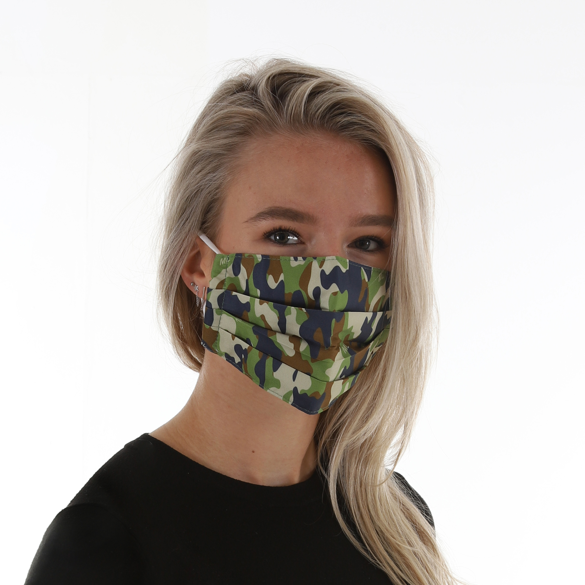 Pleated Face Mask in camo print being worn