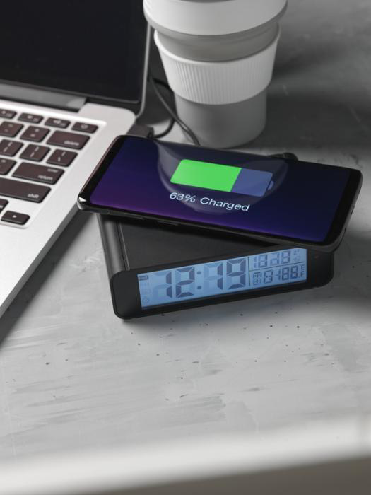 Alarm Clock with Wireless Charging