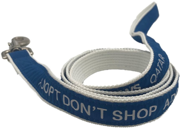 woven applique dog lead, white with blue applique