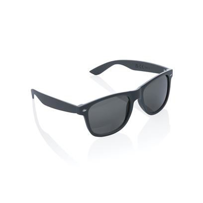 Grey recycled plastic sunglasses