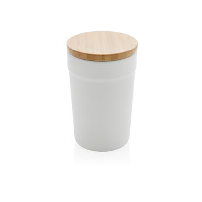 White mug with bamboo lid