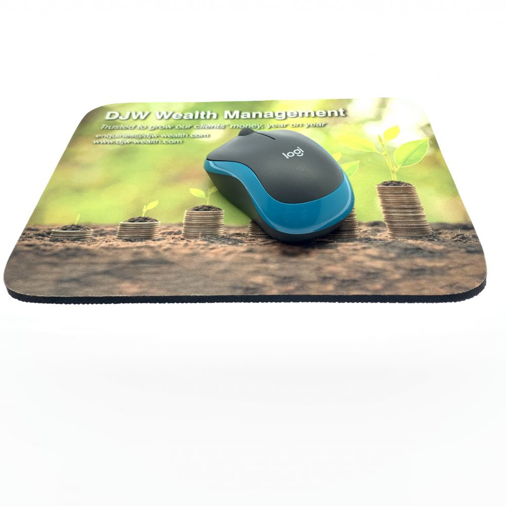 a neoprene mouse mat with a compute mouse on top 