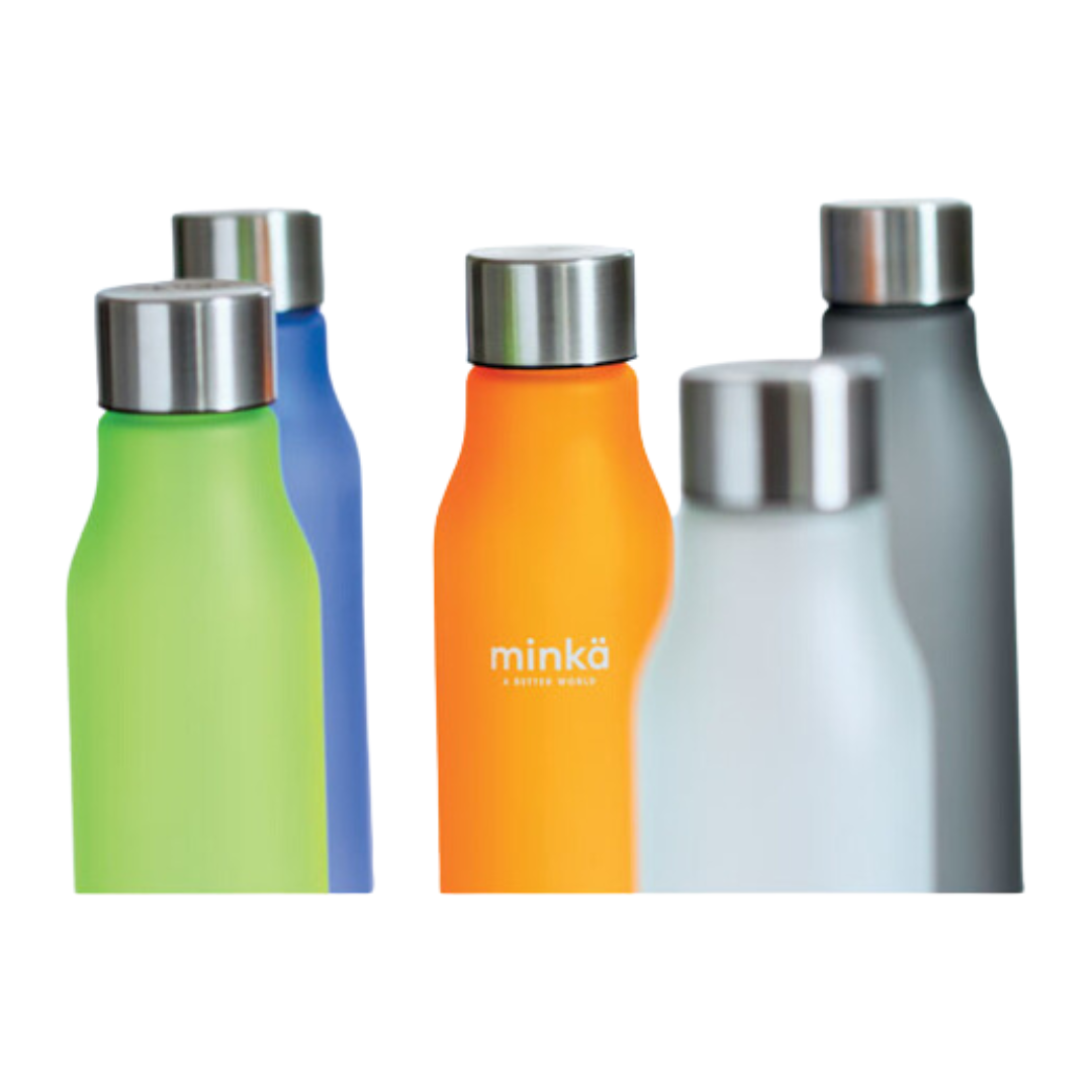 group shot of rpet drinking bottle in different colours
