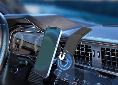 recycled plastic universal magnetic car phone holder in use