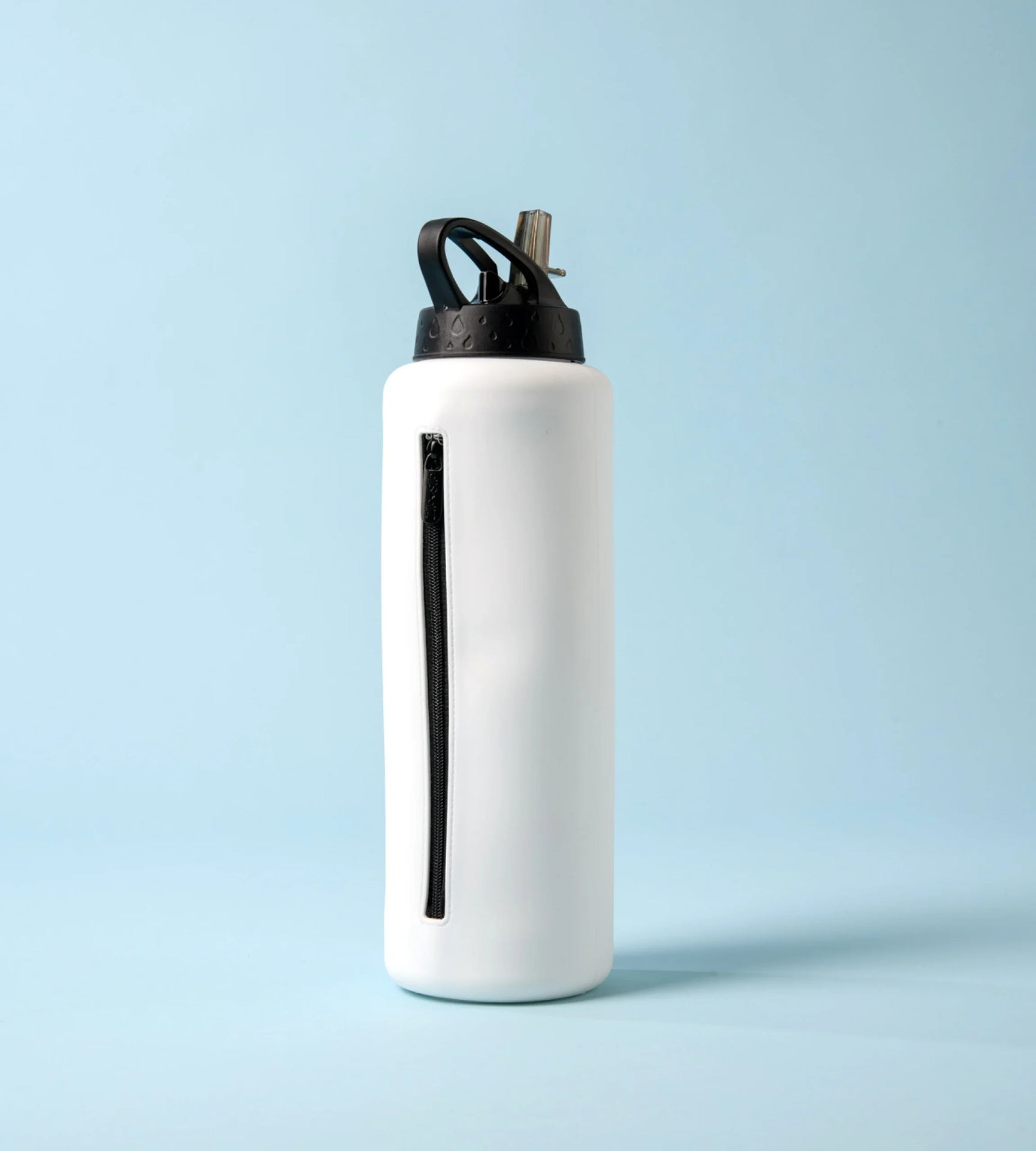 Zip+Sip Bottle in White